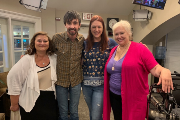 Deborah Evans Price and Mo Pitney Bring Country Faith To WSM Studios ...